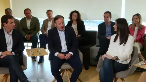 Rivera presenta al exsocialista Mesquida como el ministro del Interior que se merece España Rivera presenta al exsocialista Mesquida como el ministro del Interior que se merece España