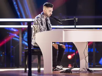 VÍDEO: Aitor Martín canta ‘Cómo mirarte’ en los Asaltos de ‘La Voz’ VÍDEO: Aitor Martín canta ‘Cómo mirarte’ en los Asaltos de ‘La Voz’