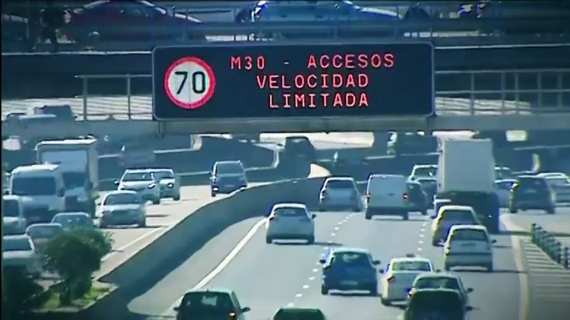 Madrid mantiene para este mi&eacute;rcoles el escenario 1 del protocolo de contaminaci&oacute;n limitando la velocidad a 70 km/h por la M-30 