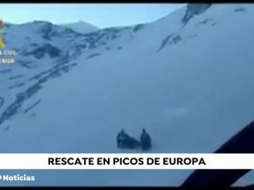 La Guardia Civil rescata el cuerpo sin vida del esquiador fallecido en Picos de Europa