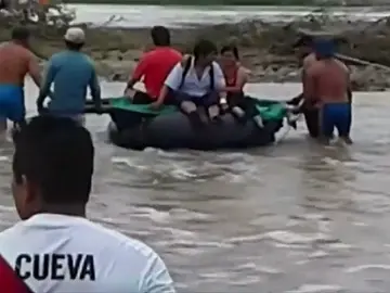 Al menos 50 muertos por las inundaciones en Perú Al menos 50 muertos por las inundaciones en Perú