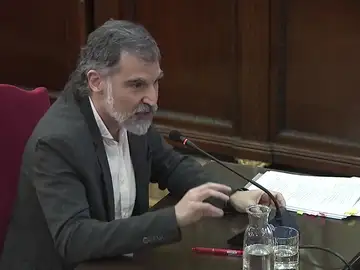 El líder de Òmnium Cultural, Jordi Cuixart, declara en el juicio del 'procés' El líder de Òmnium Cultural, Jordi Cuixart, declara en el juicio del 'procés'