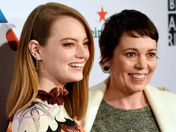 Emma Stone y Olivia Colman Emma Stone y Olivia Colman