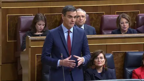 Así se han despedido Sánchez y Casado en el último pleno del Congreso Así se han despedido Sánchez y Casado en el último pleno del Congreso