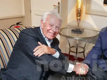 Felipe González y Antonio Ecarri Felipe González y Antonio Ecarri