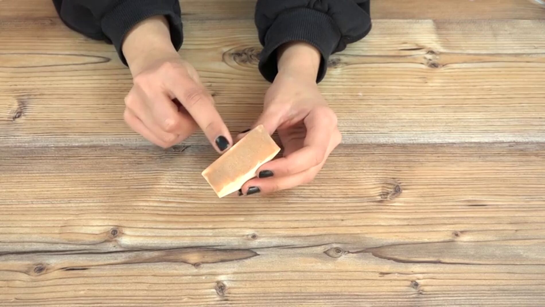El m&aacute;gico ingrediente que limpia tu esponja de maquillaje en menos de 30 segundos