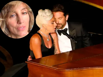 Lady Gaga, Bradley Cooper y Jennifer Esposito Lady Gaga, Bradley Cooper y Jennifer Esposito