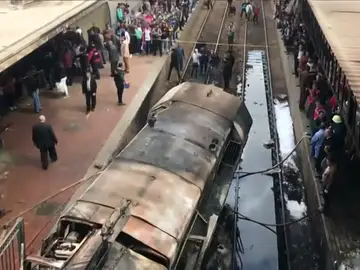 Una explosión en la estación de El Cairo deja al menos 20 muertos Una explosión en la estación de El Cairo deja al menos 20 muertos