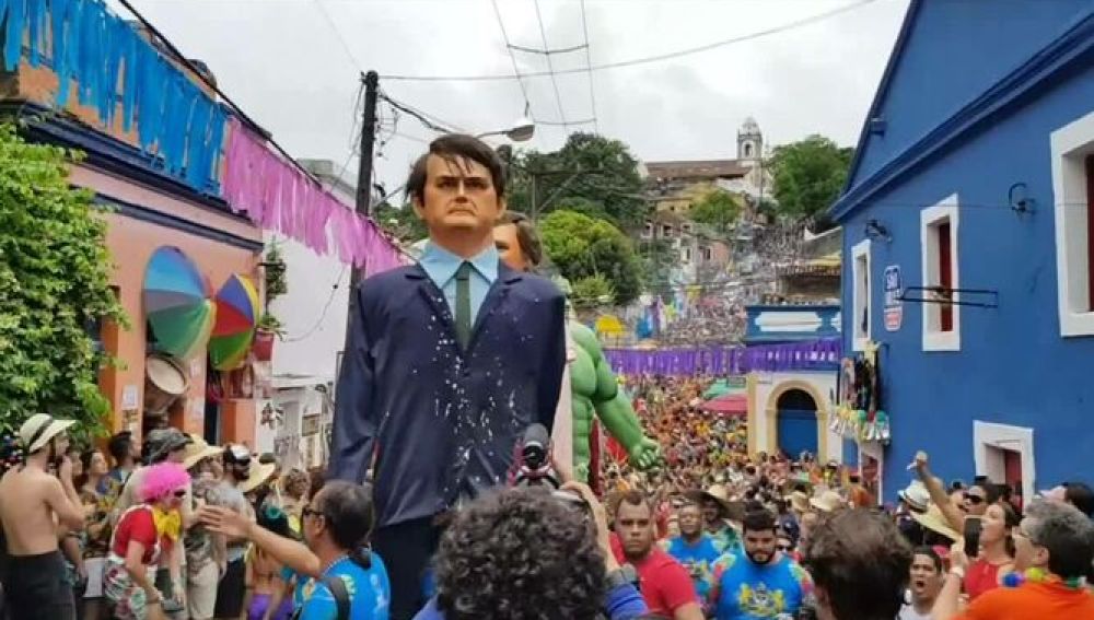 Críticas a Bolsonaro