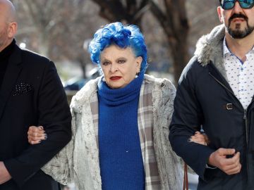 Imagen de Lucía Bosé llegando al juzgado Imagen de Lucía Bosé llegando al juzgado