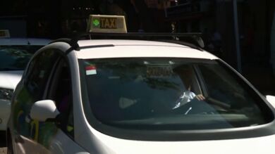 Miramos con lupa los reglamentos del taxi