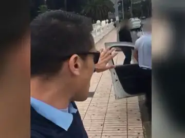 Bronca entre taxistas en una parada en Las Palmas Bronca entre taxistas en una parada en Las Palmas