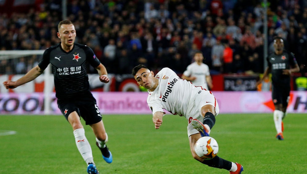 Munir remata ante el Slavia
