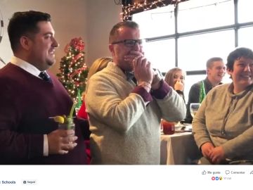 El coro sorprendió a su profesor El coro sorprendió a su profesor