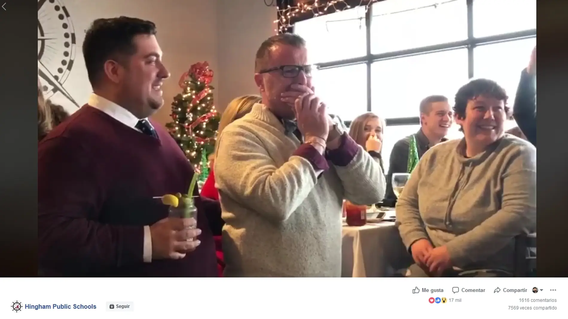 El coro sorprendió a su profesor