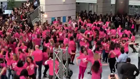 Espectáculo sorpresa en EE.UU. por el 'Día de la Mujer' Espectáculo sorpresa en EE.UU. por el 'Día de la Mujer'