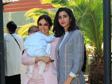 Alba Flores y su prima Elena Furiase Alba Flores y su prima Elena Furiase