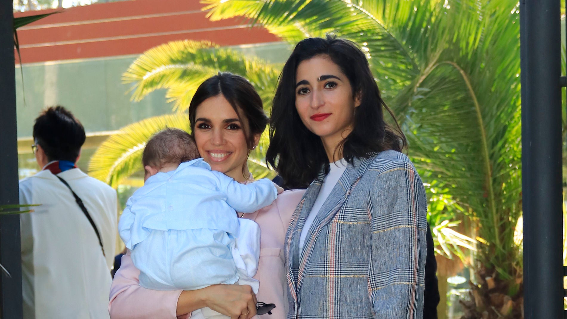 Alba Flores y su prima Elena Furiase