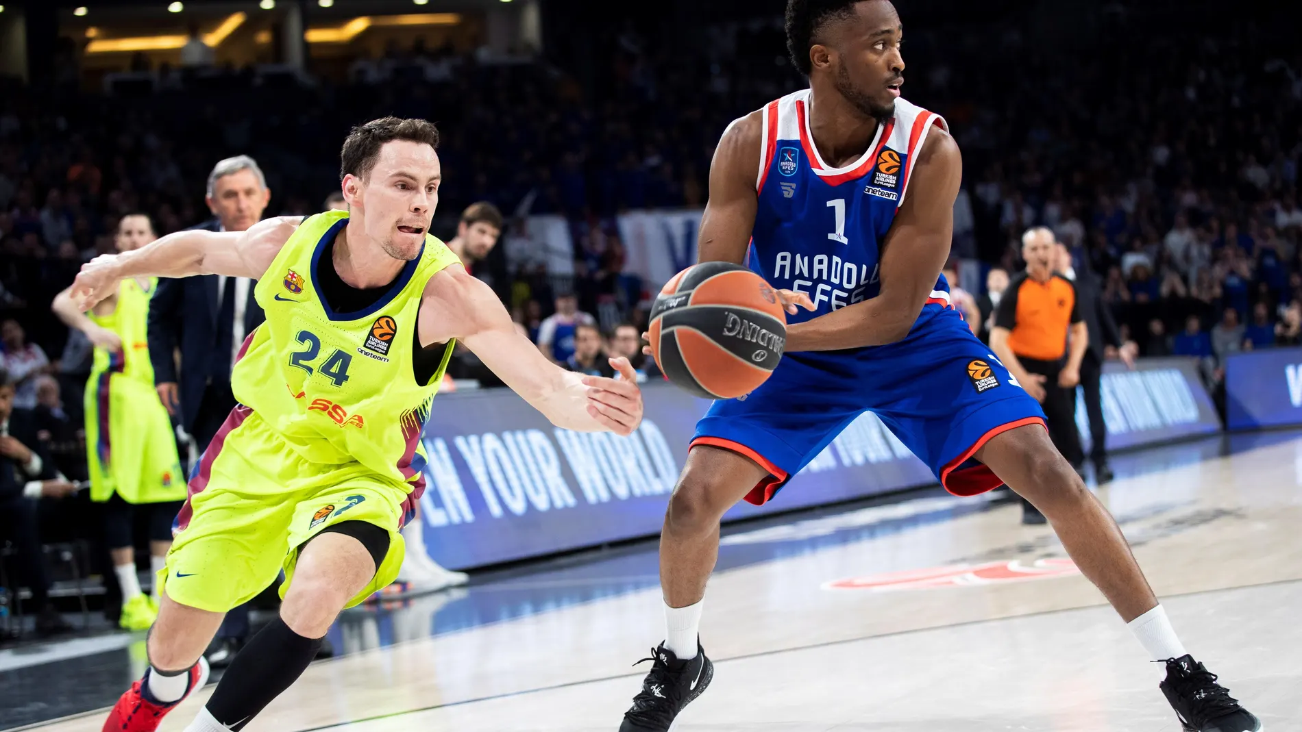 El Barcelona fue arrollado ante el Efes El Barcelona fue arrollado ante el Efes