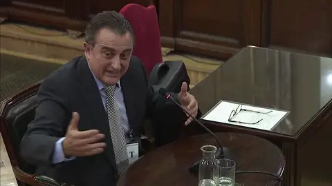 Protección para el jefe de los mossos que declaró en el Supremo Protección para el jefe de los mossos que declaró en el Supremo