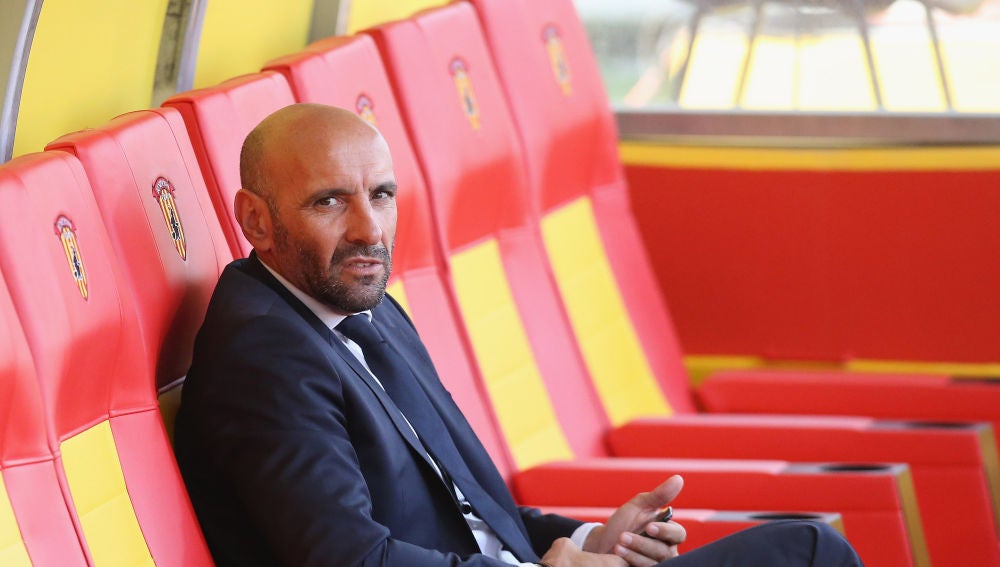 Monchi, durante un desplazamiento de la Roma