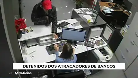 Detenidos dos atracadores que asaltaron nueve bancos en Madrid Detenidos dos atracadores que asaltaron nueve bancos en Madrid