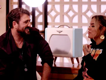 VÍDEO: Antonio Orozco y Karol G: “Las buenas Batallas son las que están peleadas” VÍDEO: Antonio Orozco y Karol G: “Las buenas Batallas son las que están peleadas”