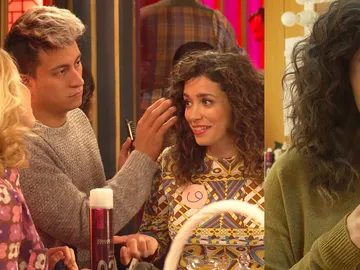 Hablamos con Carol Rovira en el rodaje de 'La fiesta del amor': "La homosexualidad se tiene que vivir con la mayor naturalidad" Hablamos con Carol Rovira en el rodaje de 'La fiesta del amor': "La homosexualidad se tiene que vivir con la mayor naturalidad"