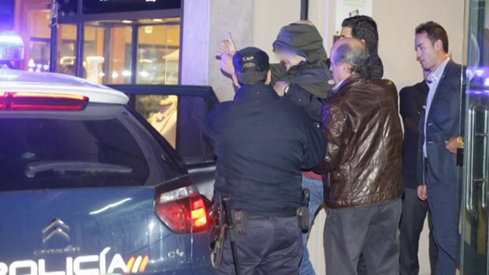 Detienen al joven que golpeó a Rajoy por agresión en un bar al que entró lanzando consignas a favor de ETA