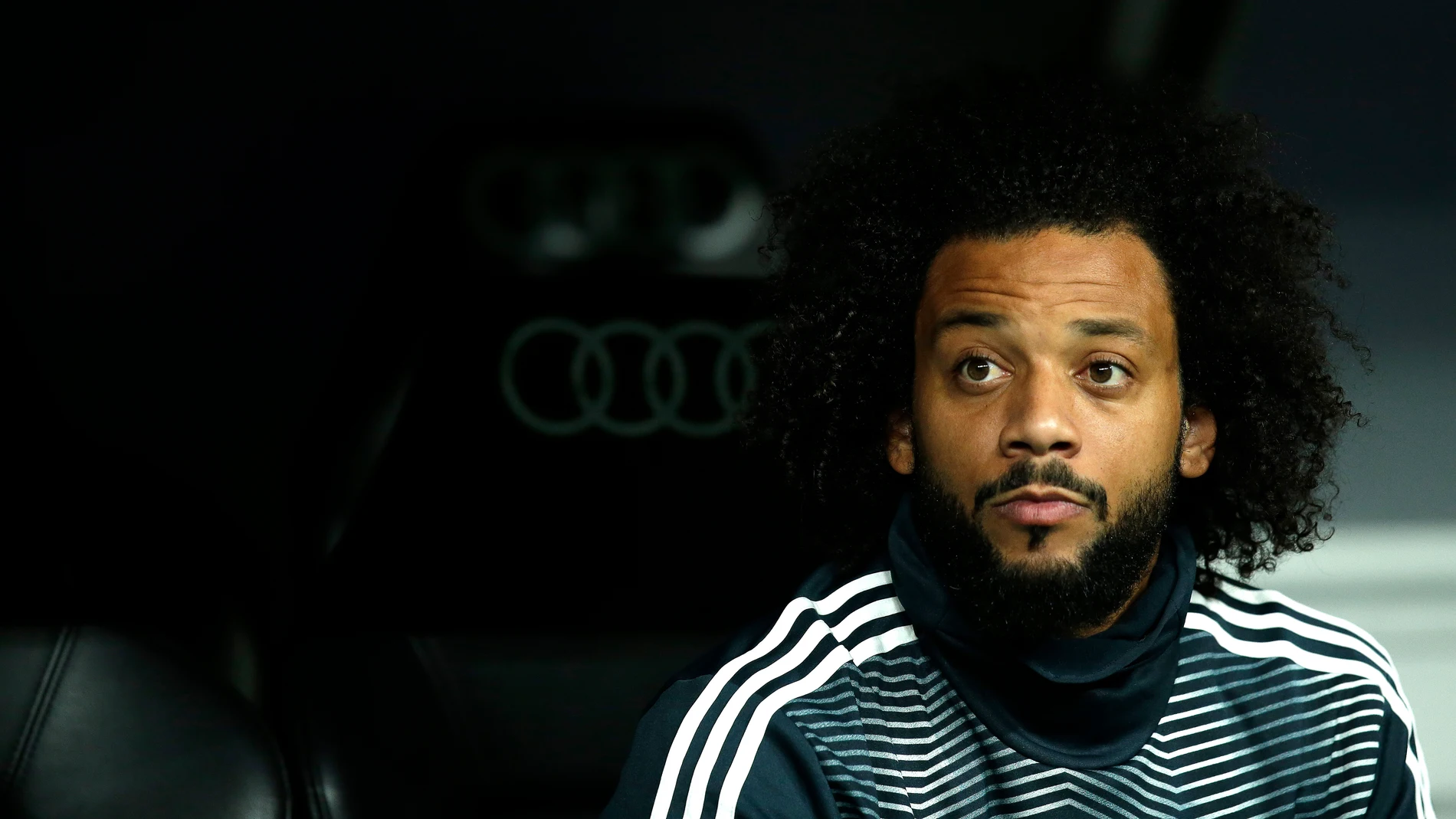 Marcelo, pensativo durante un partido del Real Madrid Marcelo, pensativo durante un partido del Real Madrid