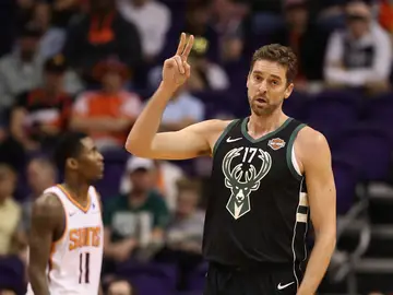 Pau Gasol, durante un partido con los Bucks Pau Gasol, durante un partido con los Bucks