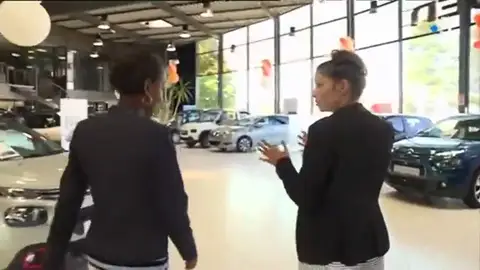 La mitad de las compras de coches nuevos están realizadas por mujeres La mitad de las compras de coches nuevos están realizadas por mujeres