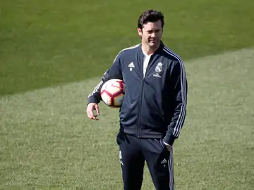 Solari, durante el último entrenamiento del Real Madrid Solari, durante el último entrenamiento del Real Madrid