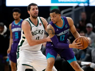 Mirotic, durante el partido contra los Hornets Mirotic, durante el partido contra los Hornets
