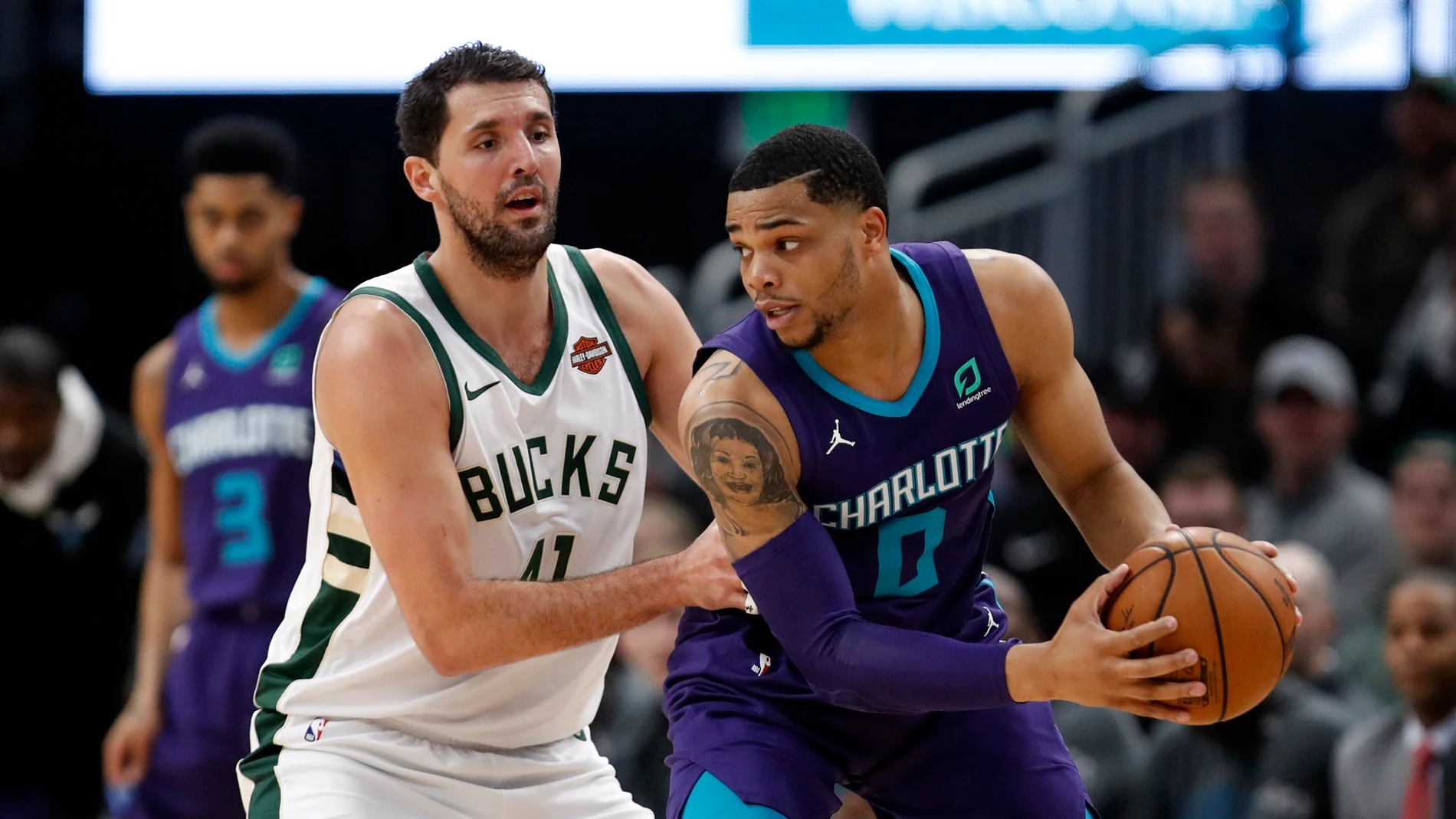 Mirotic, durante el partido contra los Hornets Mirotic, durante el partido contra los Hornets