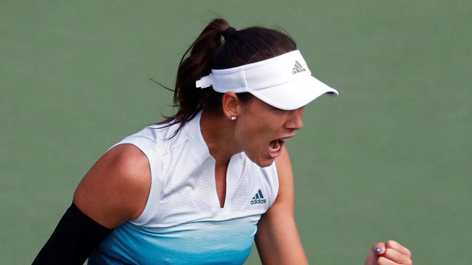 Garbiñe Muguruza celebra un punto ante Kiki Bertens Garbiñe Muguruza celebra un punto ante Kiki Bertens