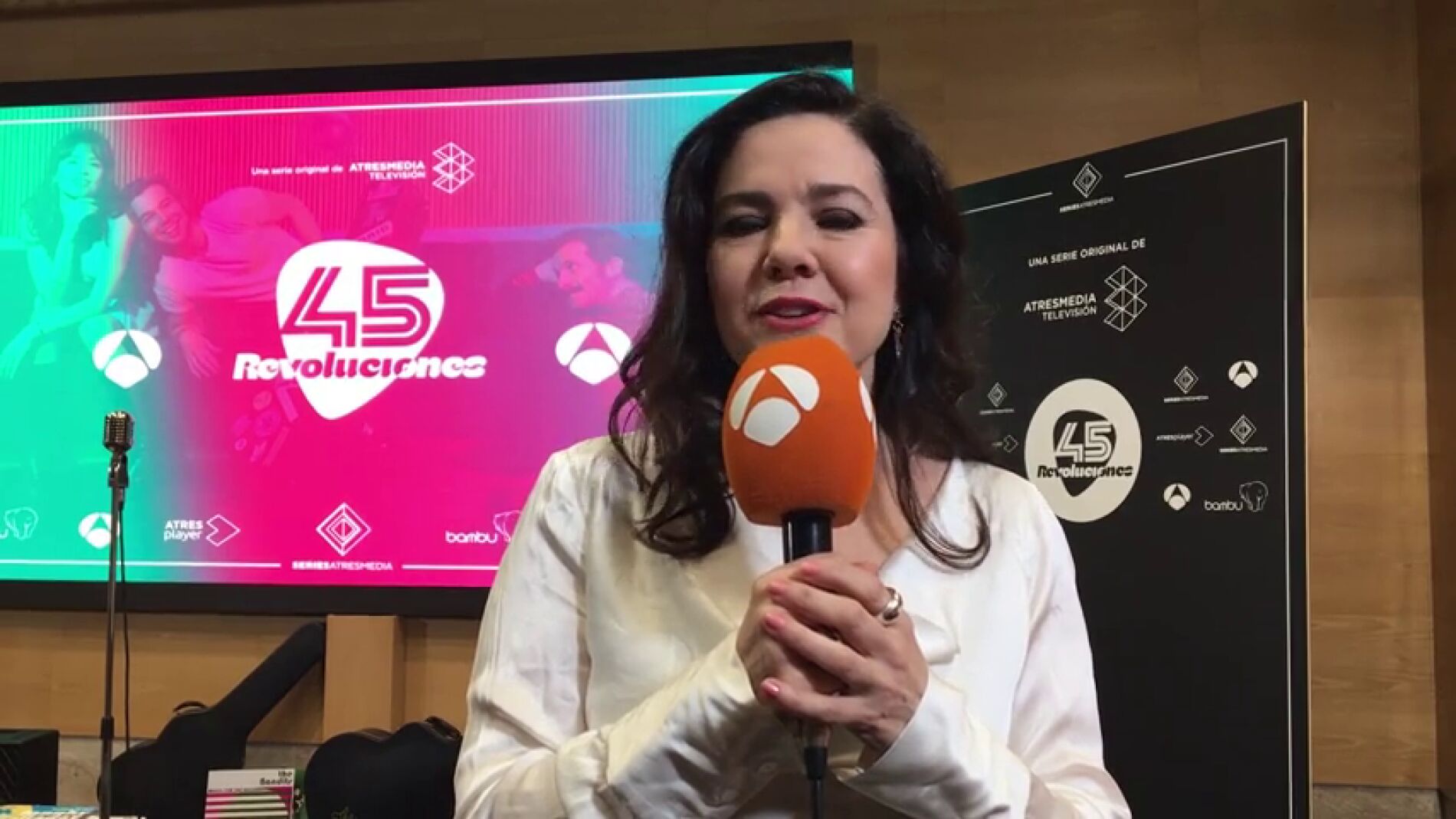 Carmen Gutierrez es Elisa en '45 Revoluciones' 