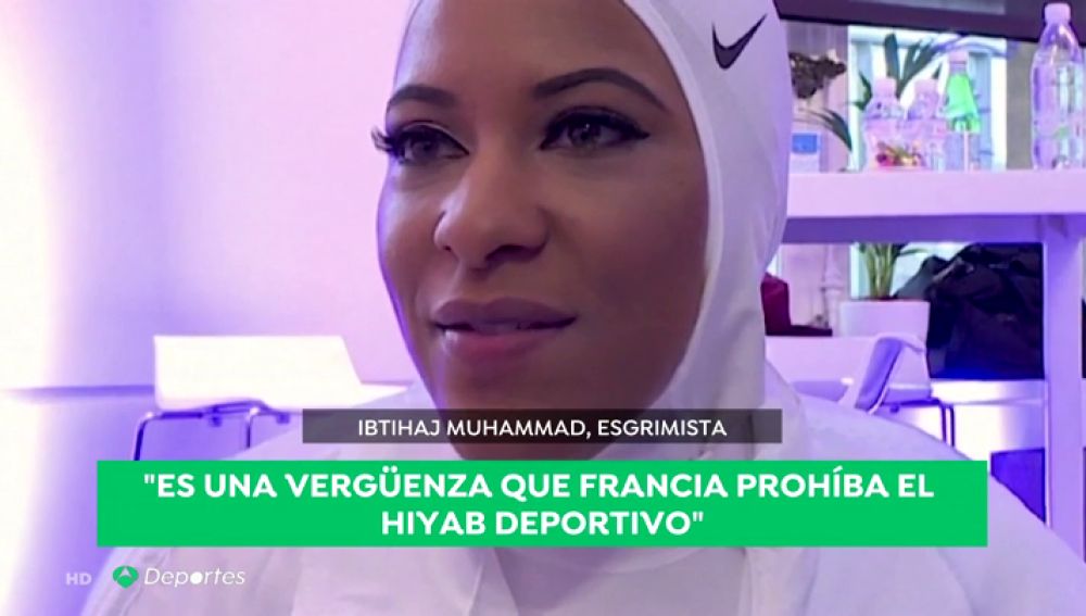 "Dictar a las mujeres lo que deben llevar es un problema": habla la primera estadounidense en competir con hijab