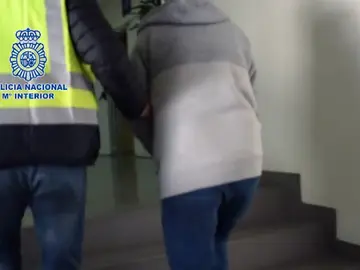 Detenido un pedófilo de 68 años que compartía videos de extrema dureza en Internet Detenido un pedófilo de 68 años que compartía videos de extrema dureza en Internet