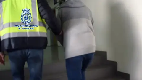 Detenido un pedófilo de 68 años que compartía videos de extrema dureza en Internet Detenido un pedófilo de 68 años que compartía videos de extrema dureza en Internet