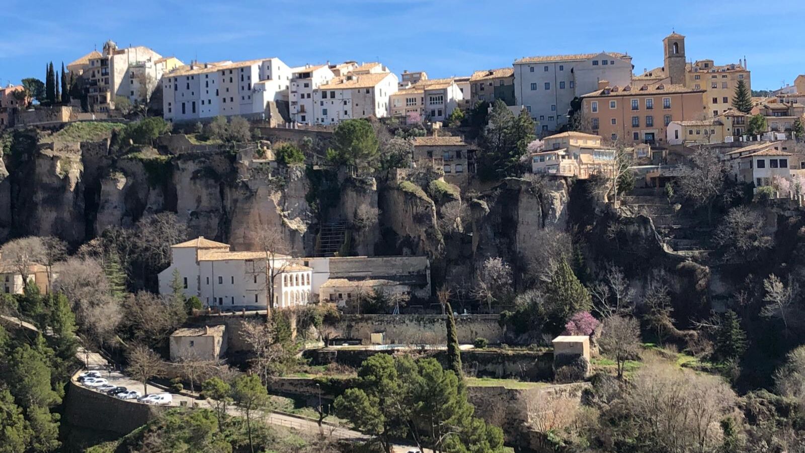 Cuenca sigue los pasos de Teruel y recuerda a través de un manifiesto que también 'existe'