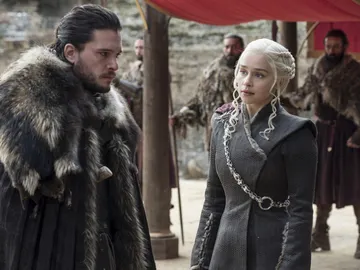 Jon Snow y Daenerys Targaryen en 'Juego de Tronos' Jon Snow y Daenerys Targaryen en 'Juego de Tronos'