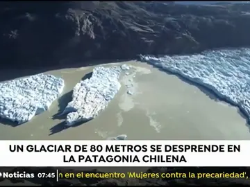 Un glaciar de 80 metros se desprende en la Patagonia chilena Un glaciar de 80 metros se desprende en la Patagonia chilena
