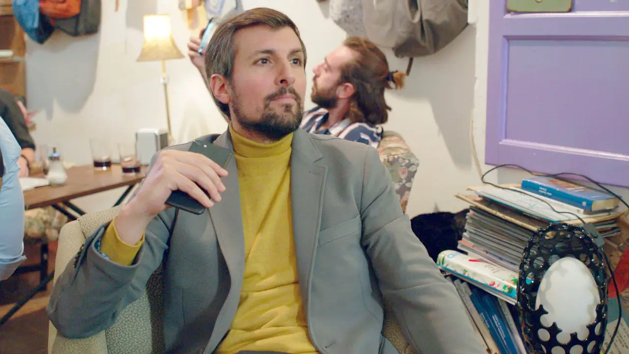 Javier Antón es Asier en 'Allí Abajo'