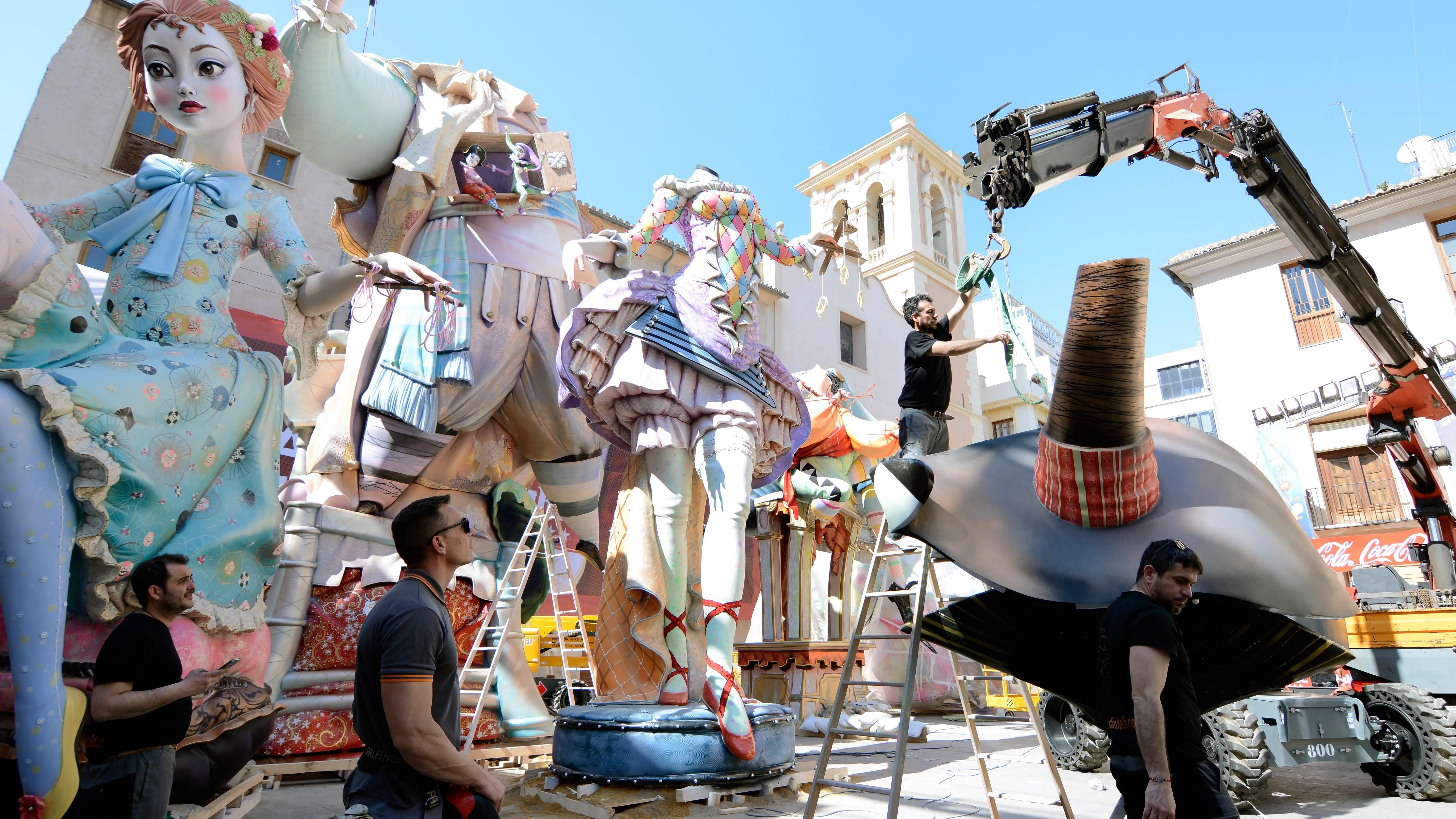 Montaje fallas valencia 2019