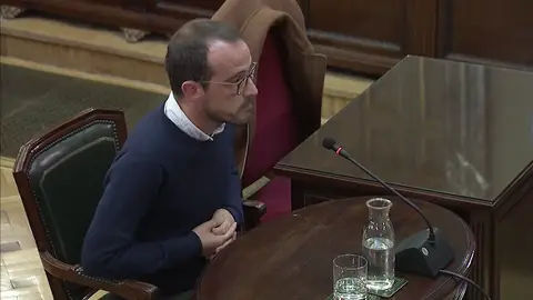 Juicio al 'procés': Fiscalía pide que se investigue por posible falso testimonio al testigo Jaume Mestre Juicio al 'procés': Fiscalía pide que se investigue por posible falso testimonio al testigo Jaume Mestre