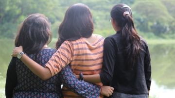 Tres amigas