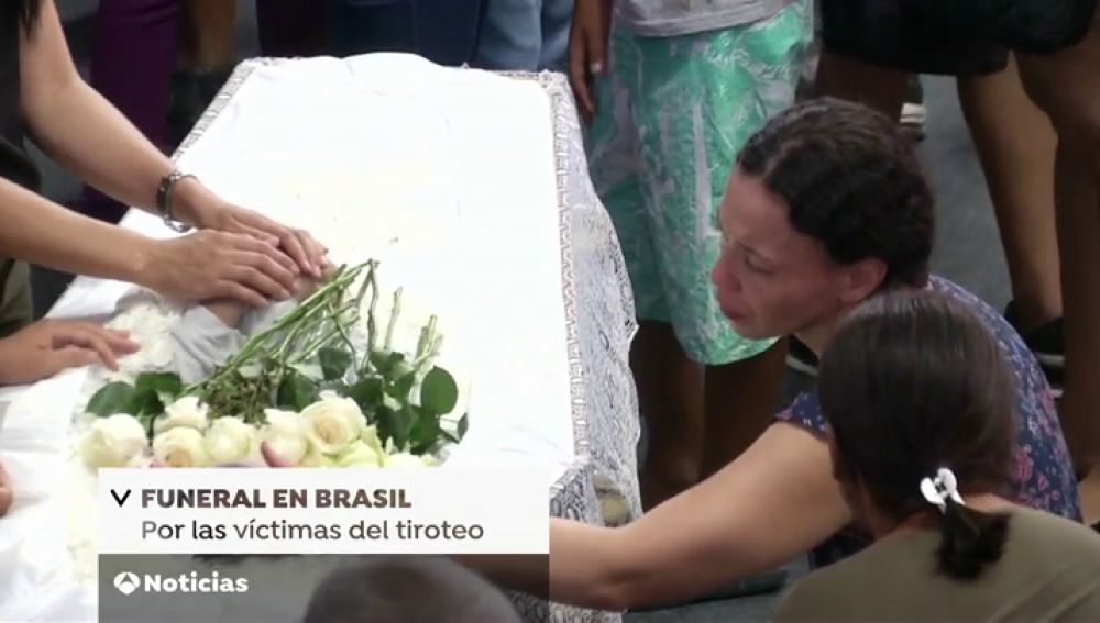 Funeral por las víctimas del tiroteo en una escuela de Brasil