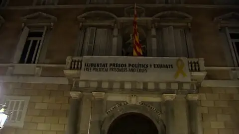 Torra dice que los lazos amarillos no pueden asociarse a un partido político Torra dice que los lazos amarillos no pueden asociarse a un partido político