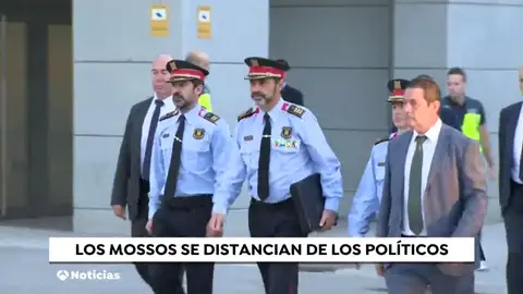 Los Mossos se distancian de los políticos catalanes en el Juicio del 'Procés' Los Mossos se distancian de los políticos catalanes en el Juicio del 'Procés'
